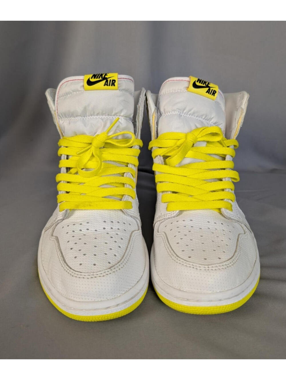 Nike Air Jordan 1 High OG First Flight White Yellow Men's Size 10.5 - Picture 3 of 9